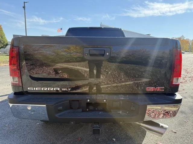 2009 Gmc Sierra 2500 HD SLT photo 2