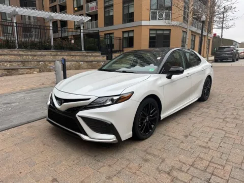 White 2022 TOYOTA CAMRY XSE for sale in Arlington, VA