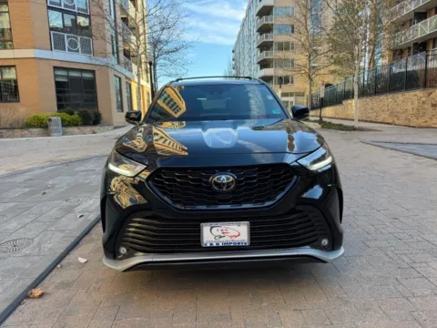 Photos of 2024 TOYOTA HIGHLANDER XSE for sale in Arlington, VA at C&G Imports