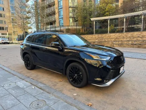 Another view of 2024 TOYOTA HIGHLANDER XSE for sale in Arlington, VA at C&G Imports