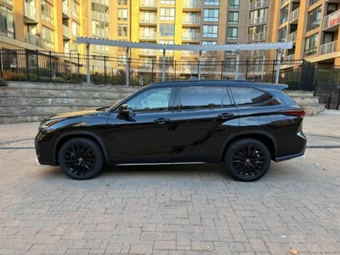 More photos of 2024 TOYOTA HIGHLANDER XSE at C&G Imports, VA