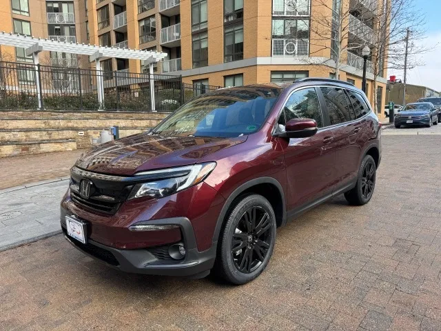 2022 Honda Pilot SE's photo