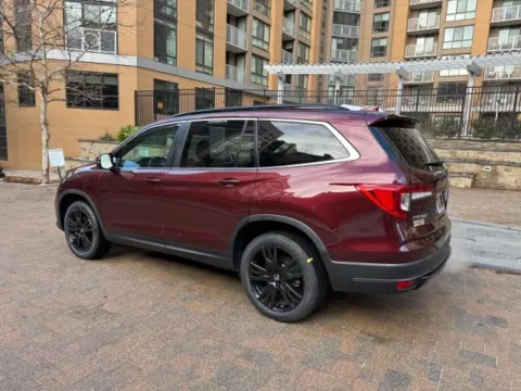 More photos of 2022 HONDA PILOT SE at C&G Imports, VA