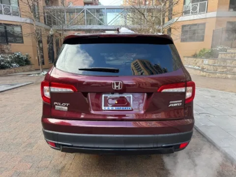More photos of 2022 HONDA PILOT SE at C&G Imports, VA
