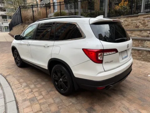 More photos of 2022 HONDA PILOT SE at C&G Imports, VA