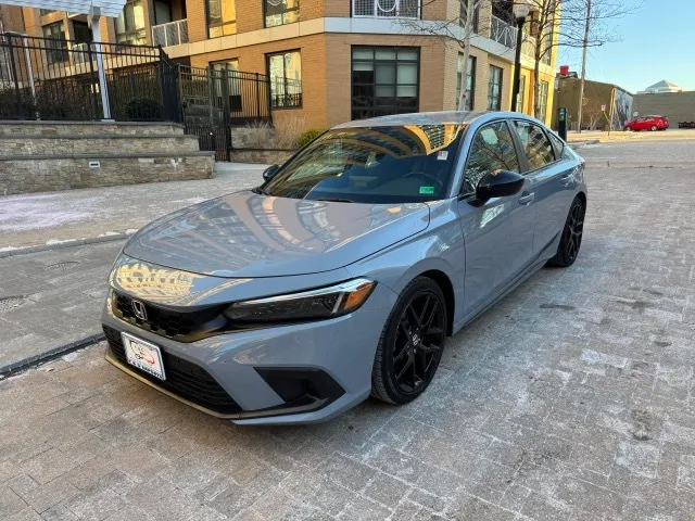 2024 Honda Civic Hatchback Sport's photo