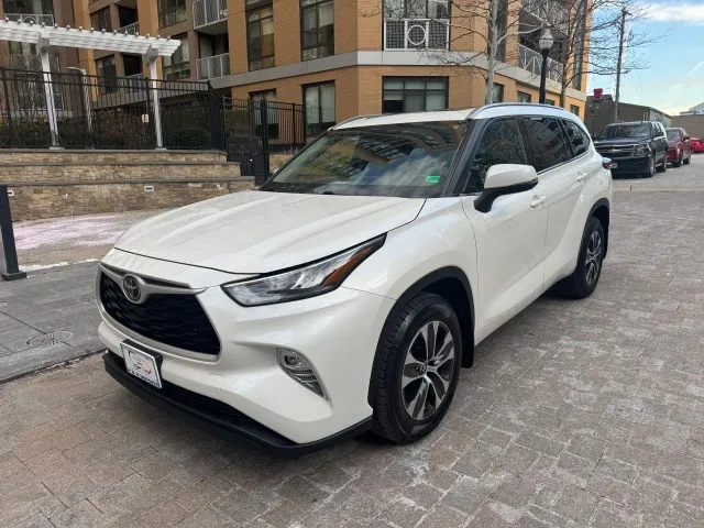 2020 TOYOTA HIGHLANDER XLE