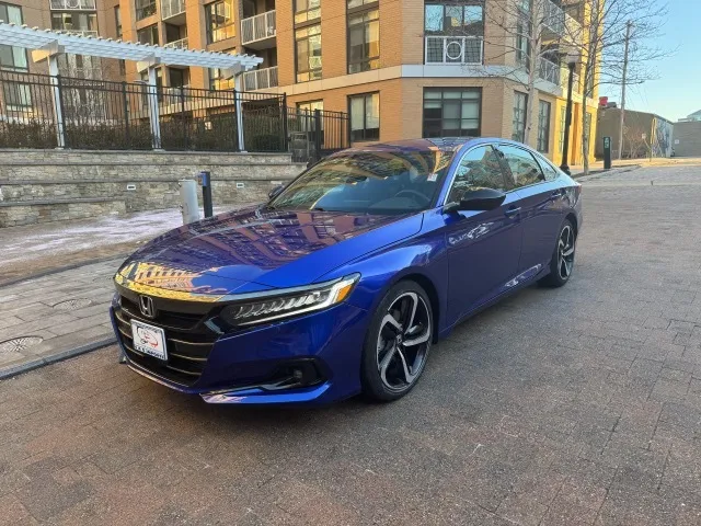 2022 Honda Accord Sport's photo