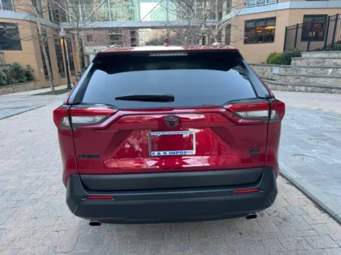 More photos of 2022 TOYOTA RAV4 XLE at C&G Imports, VA
