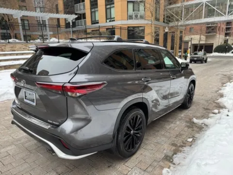 More photos of 2024 TOYOTA HIGHLANDER XSE at C&G Imports, VA