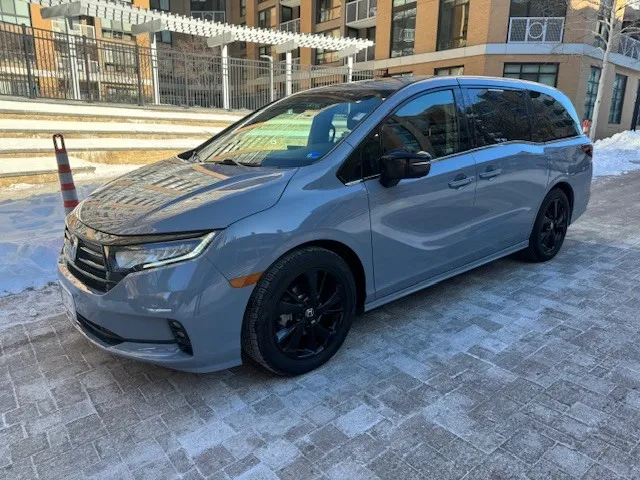 Gray 2023 HONDA ODYSSEY SPORT-L for sale in Arlington, VA