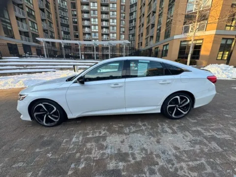 More photos of 2022 HONDA ACCORD SPORT at C&G Imports, VA