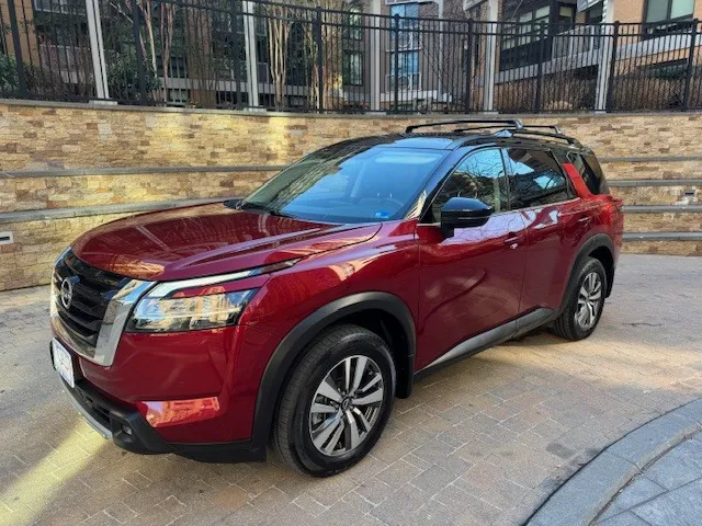 Red 2022 NISSAN PATHFINDER SL for sale in Arlington, VA
