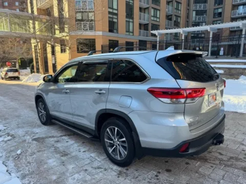 More photos of 2019 TOYOTA HIGHLANDER XLE at C&G Imports, VA