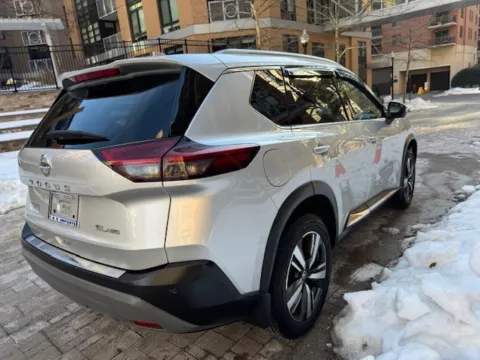 More photos of 2021 NISSAN ROGUE SL at C&G Imports, VA
