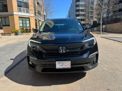 Photos of 2022 HONDA PILOT SE for sale in Arlington, VA at C&G Imports