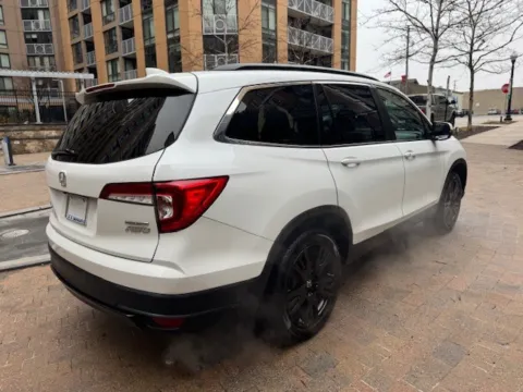 More photos of 2022 HONDA PILOT SE at C&G Imports, VA