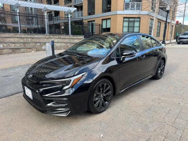 2025 TOYOTA COROLLA SE