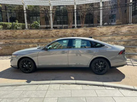 More photos of 2025 HONDA ACCORD SE at C&G Imports, VA