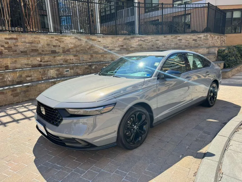 Gray 2025 HONDA ACCORD SE for sale in Arlington, VA