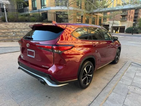 More photos of 2022 TOYOTA HIGHLANDER XSE at C&G Imports, VA