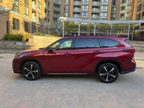 More photos of 2022 TOYOTA HIGHLANDER XSE at C&G Imports, VA