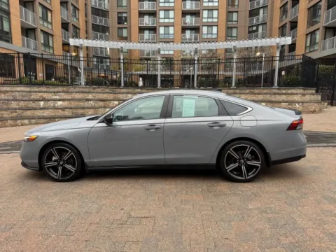 More photos of 2023 HONDA ACCORD HYBRID SPORT at C&G Imports, VA