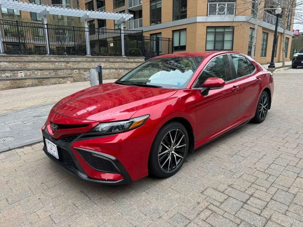 Red 2023 TOYOTA CAMRY SE for sale in Arlington, VA