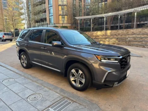 Another view of 2024 HONDA PILOT EX-L for sale in Arlington, VA at C&G Imports