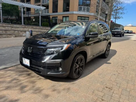 Black 2022 HONDA PILOT SE for sale in Arlington, VA