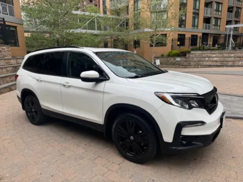 Another view of 2022 HONDA PILOT SE for sale in Arlington, VA at C&G Imports