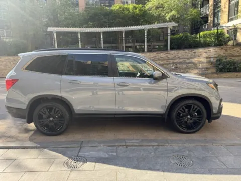 More photos of 2022 HONDA PILOT SE at C&G Imports, VA