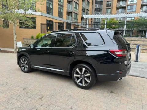 More photos of 2023 HONDA PILOT ELITE at C&G Imports, VA