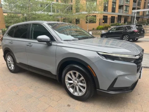 Another view of 2023 HONDA CR-V EX-L for sale in Arlington, VA at C&G Imports