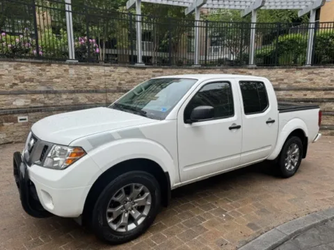 White 2020 NISSAN FRONTIER SV for sale in Arlington, VA