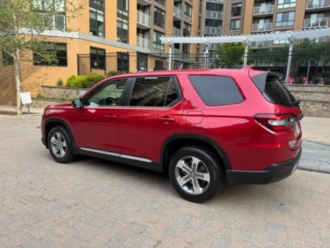 More photos of 2023 HONDA PILOT EX-L at C&G Imports, VA