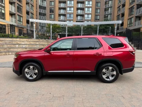 More photos of 2023 HONDA PILOT EX-L at C&G Imports, VA