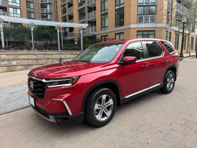 Red 2023 HONDA PILOT EX-L for sale in Arlington, VA