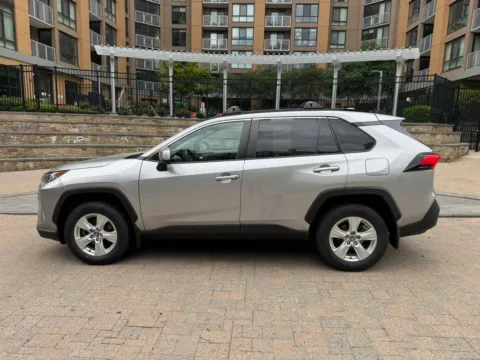 More photos of 2022 TOYOTA RAV4 LE at C&G Imports, VA