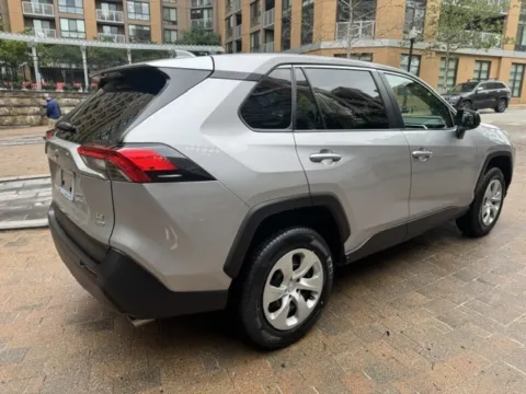 More photos of 2022 TOYOTA RAV4 LE at C&G Imports, VA