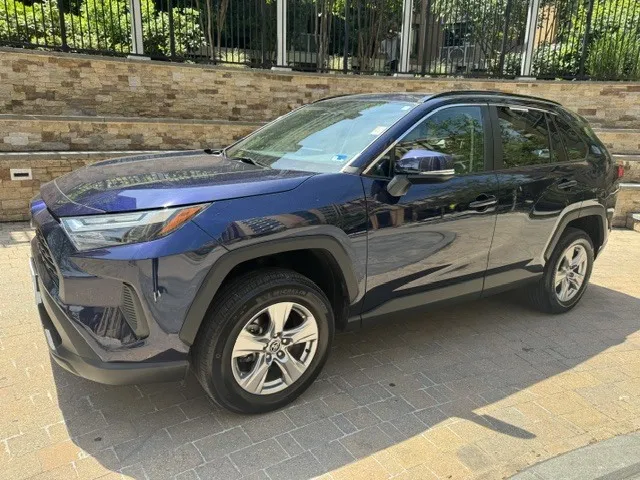 2022 TOYOTA RAV4 XLE for sale in Arlington, VA