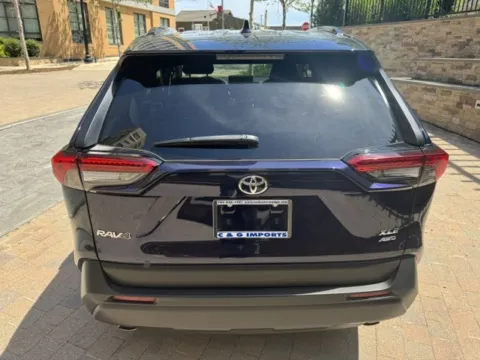 More photos of 2022 TOYOTA RAV4 XLE at C&G Imports, VA