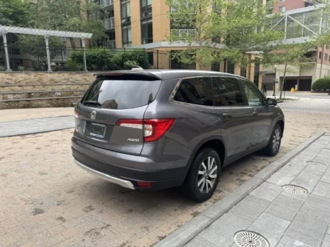 More photos of 2019 HONDA PILOT EX-L at C&G Imports, VA