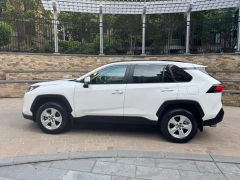 More photos of 2021 TOYOTA RAV4 XLE at C&G Imports, VA