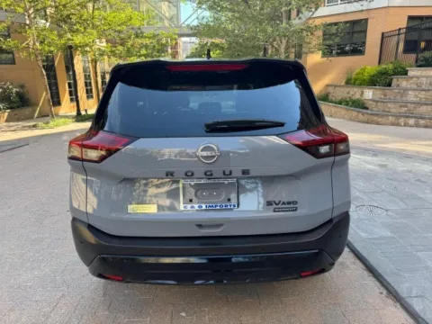More photos of 2023 NISSAN ROGUE SV at C&G Imports, VA