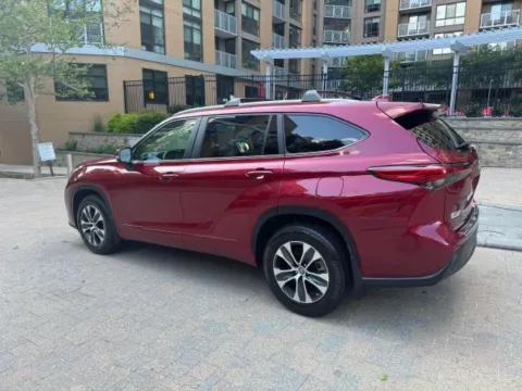 More photos of 2023 TOYOTA HIGHLANDER XLE at C&G Imports, VA