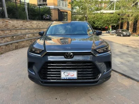 Photos of 2024 TOYOTA GRAND HIGHLANDER XLE for sale in Arlington, VA at C&G Imports