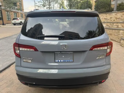 More photos of 2022 HONDA PILOT SE at C&G Imports, VA