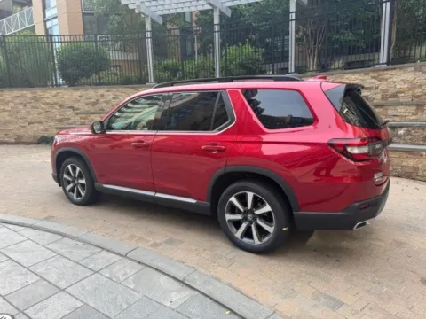 More photos of 2023 HONDA PILOT ELITE at C&G Imports, VA