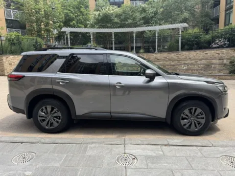 More photos of 2022 NISSAN PATHFINDER SV at C&G Imports, VA